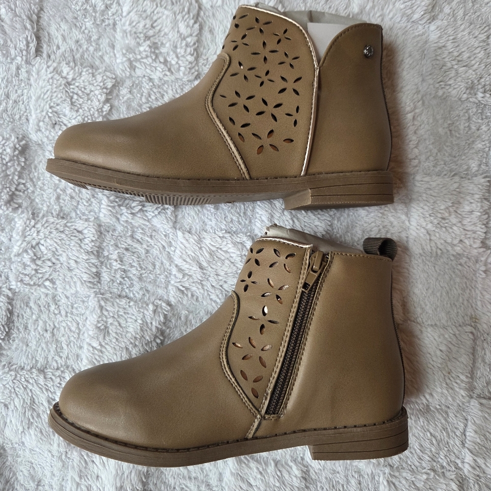 NWT Lucky Brand Kids Brown Boots, Size 2